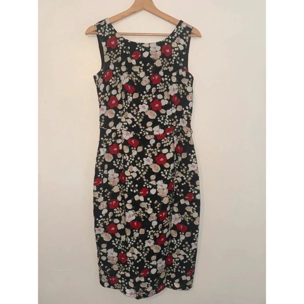 Chic Floral Midi Dress - Black and Red